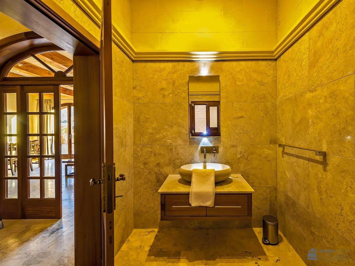 The Almonds Luxury Villa Сан Лоренц Экстерьер фото