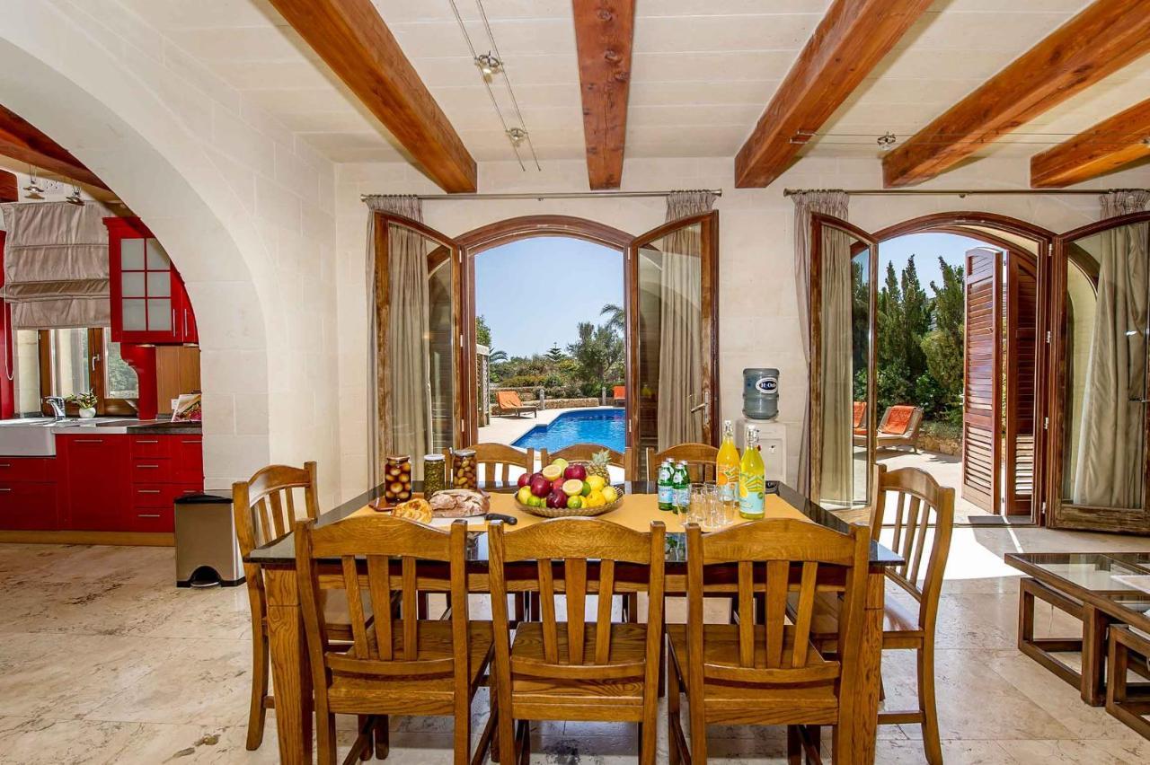 The Almonds Luxury Villa Сан Лоренц Экстерьер фото