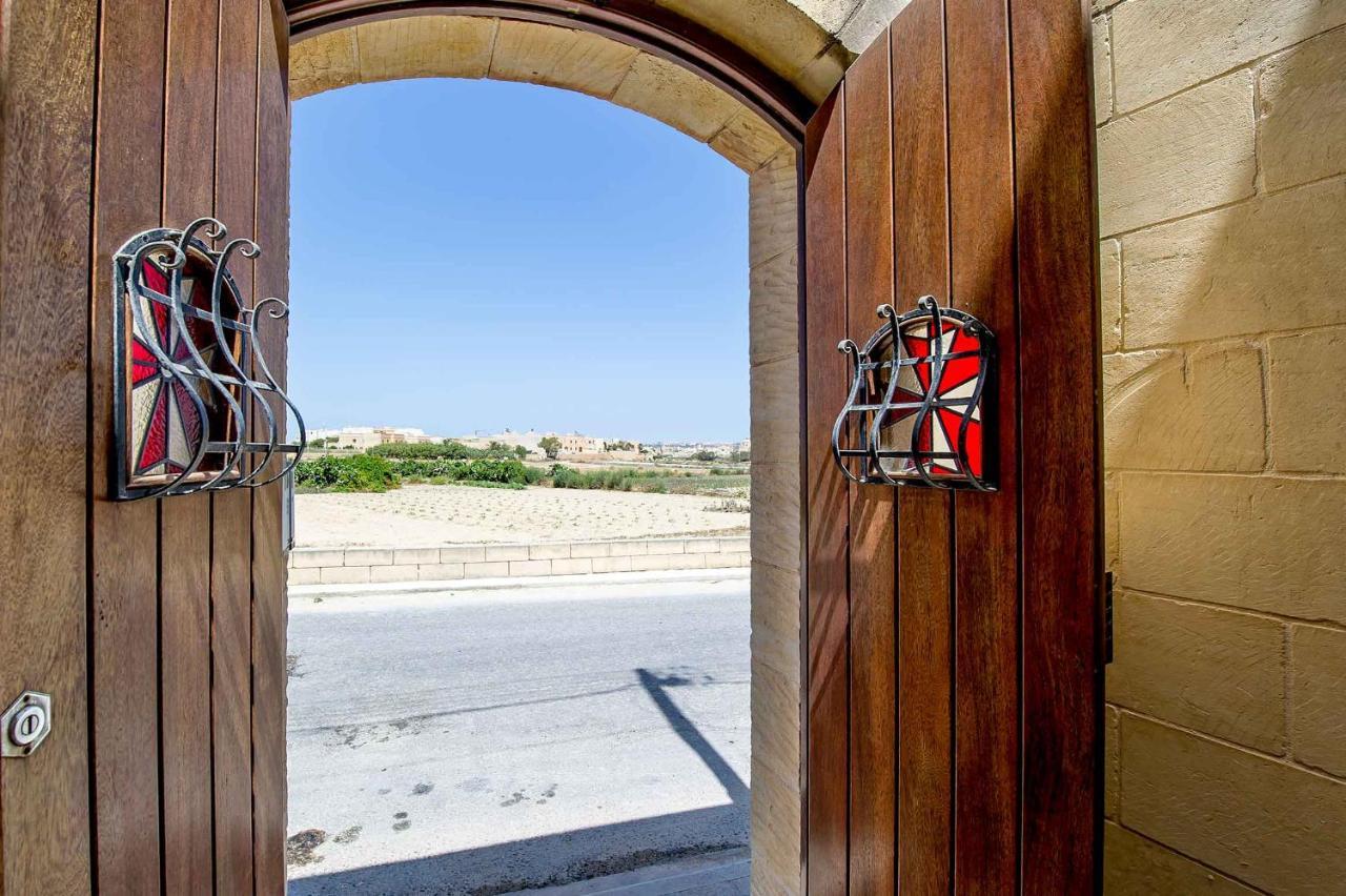 The Almonds Luxury Villa Сан Лоренц Экстерьер фото